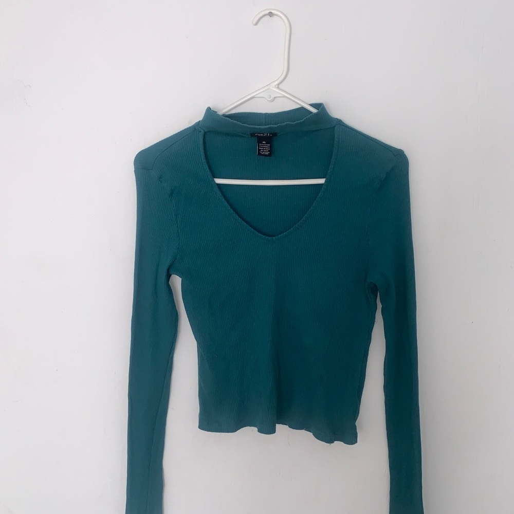Rue 21 brand V neck choker top.